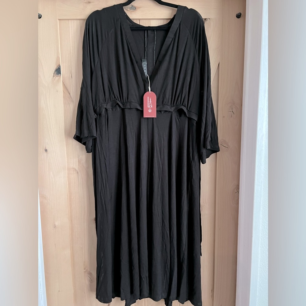 NWT Lila Labor Gown, Style Amelia, Black Full Figure